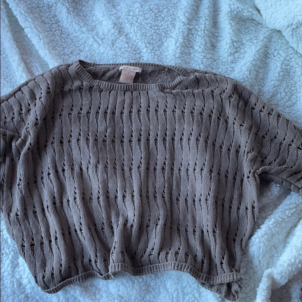 Cropped sweater.
